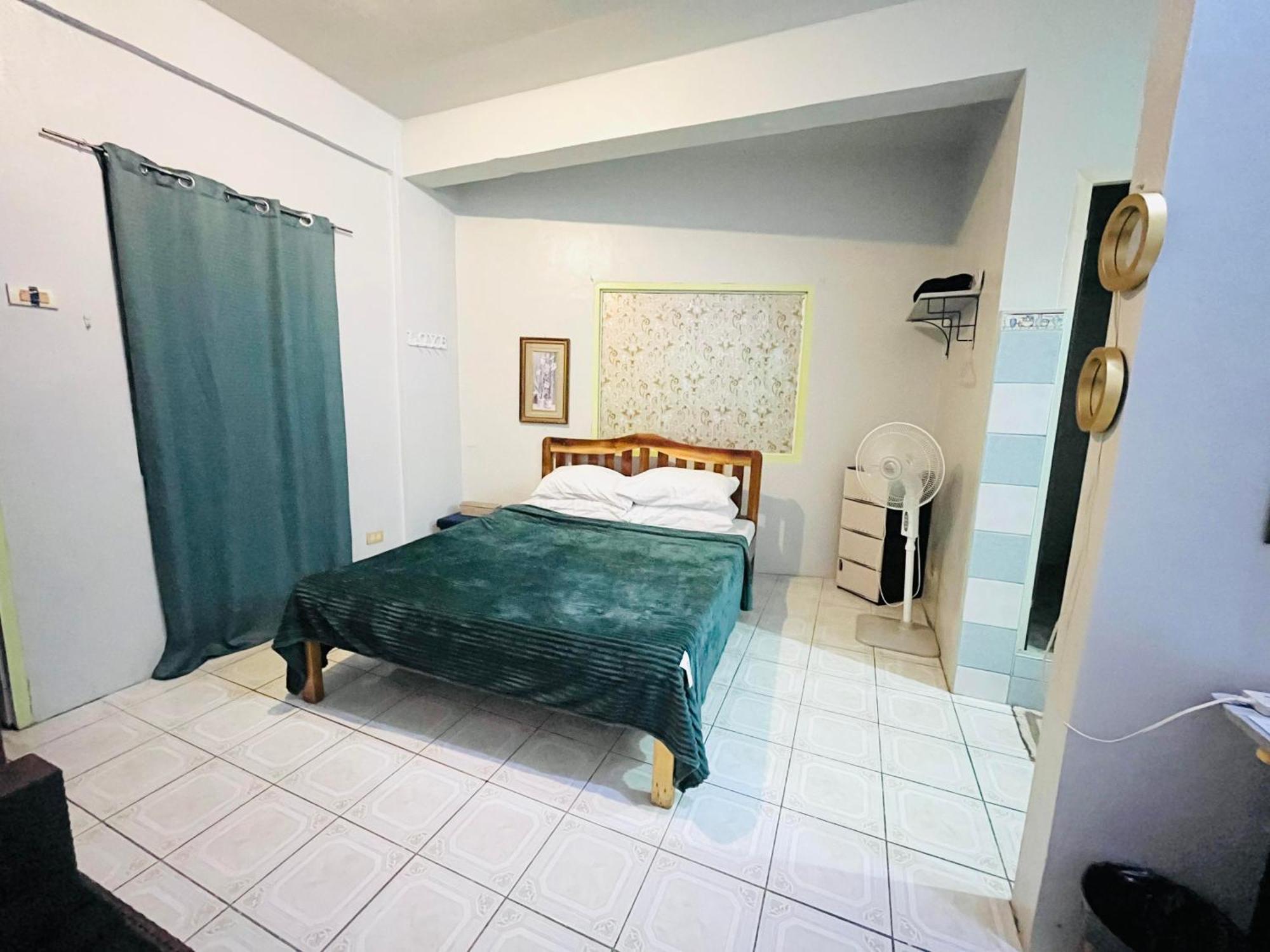The Studio Byhome Puerto Princesa Extérieur photo
