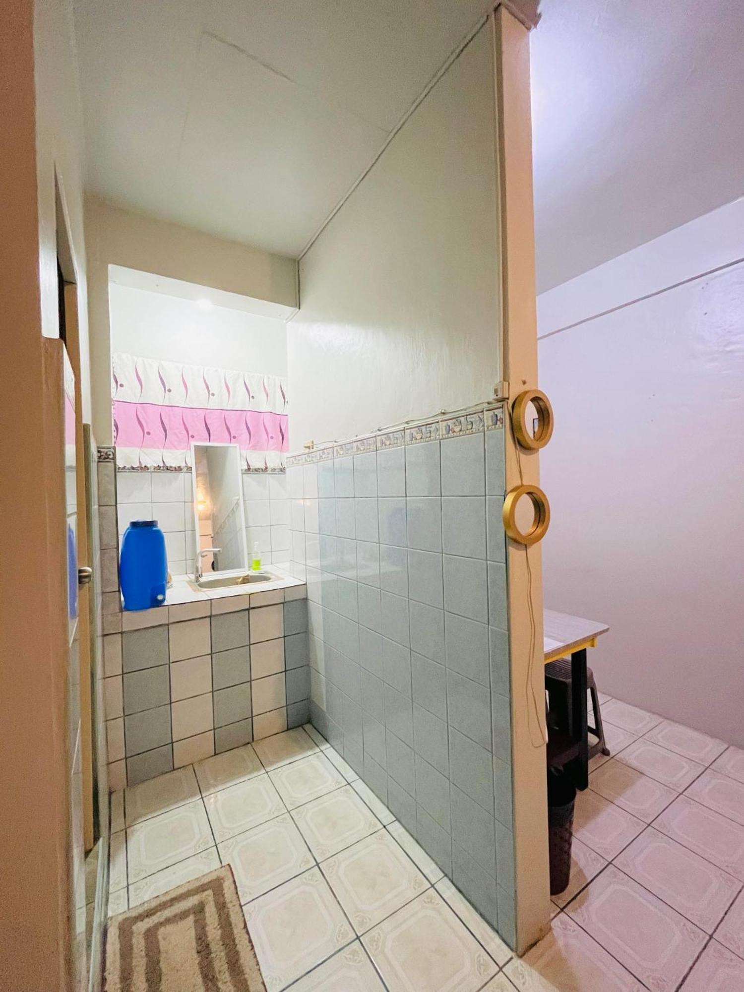 The Studio Byhome Puerto Princesa Extérieur photo